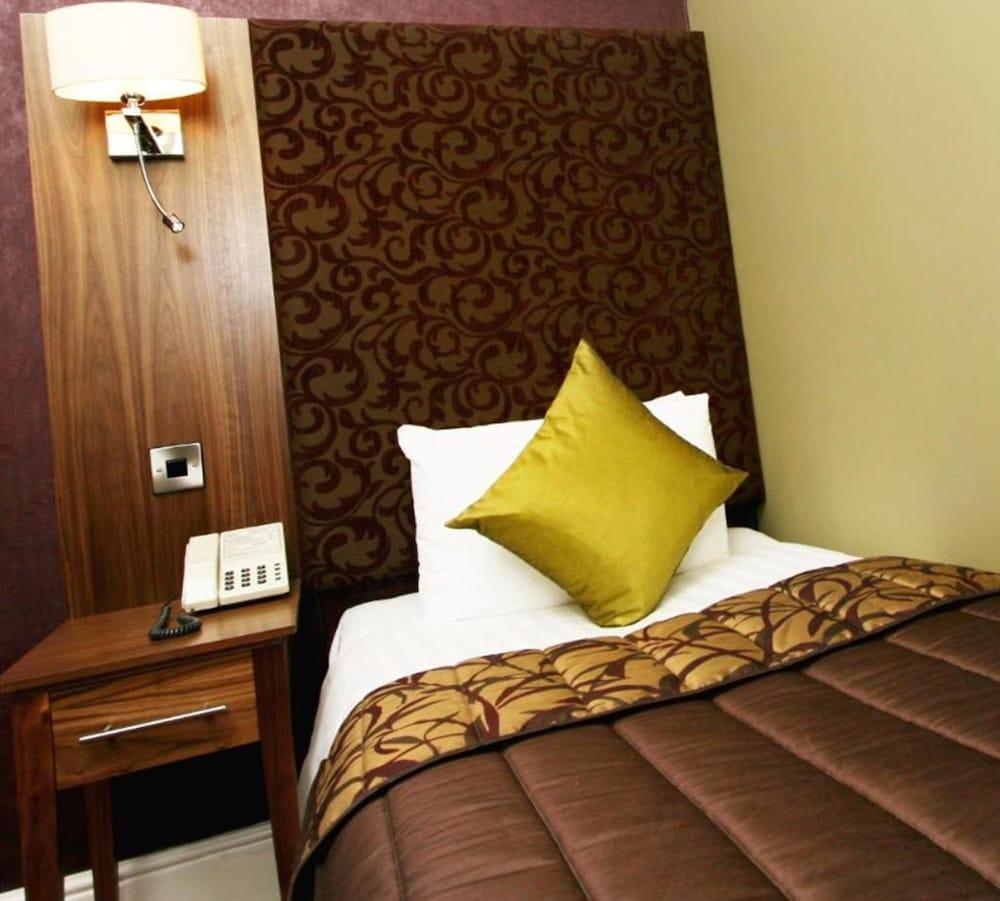 Midland Hotel, Bw Signature Collection 4*